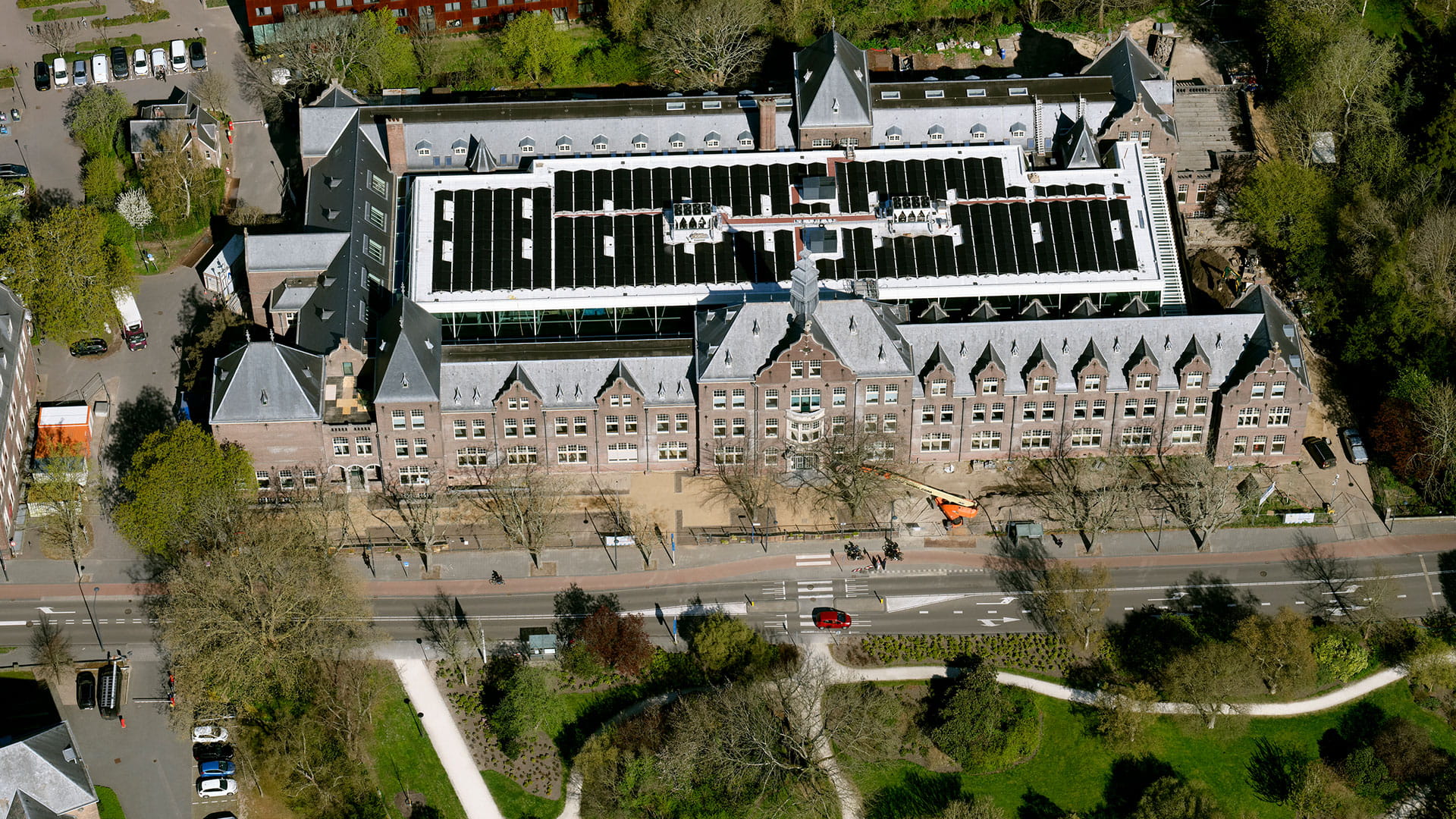 Luchtfoto kantoor Delft