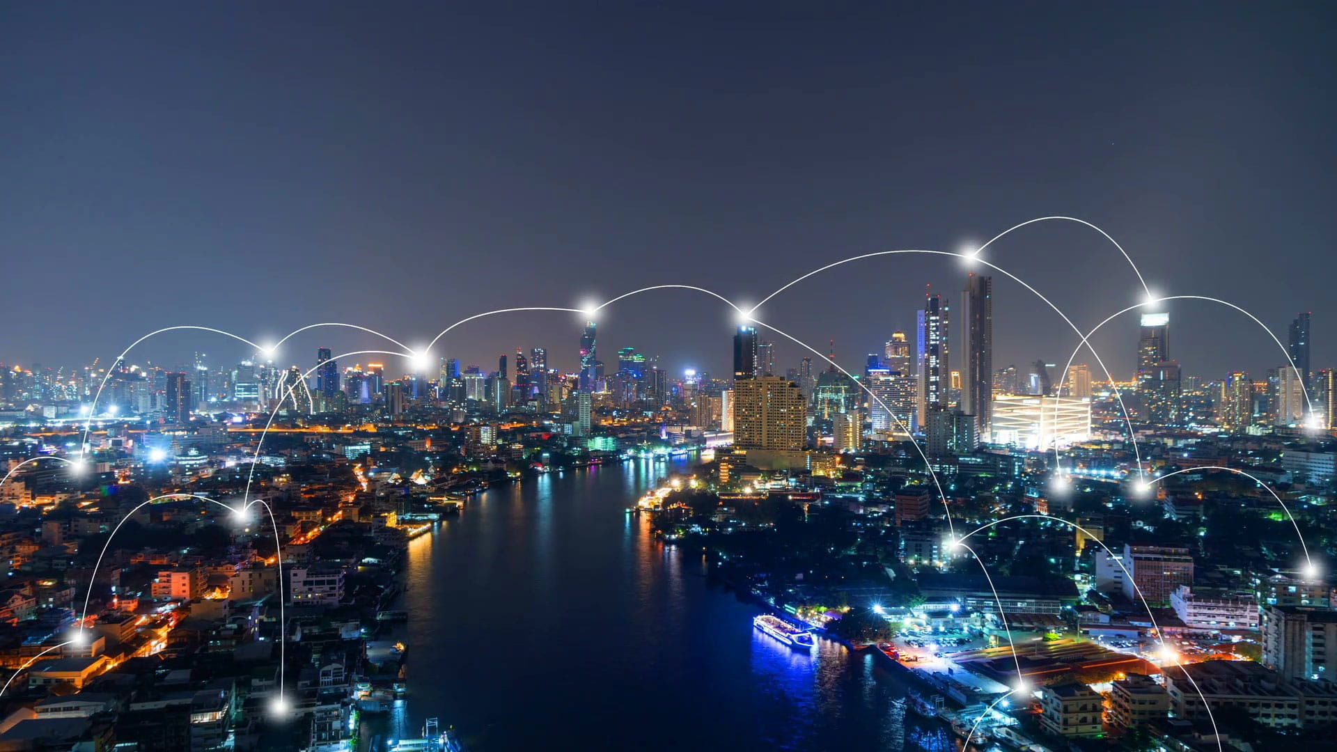 Verbonden stad bij nacht.