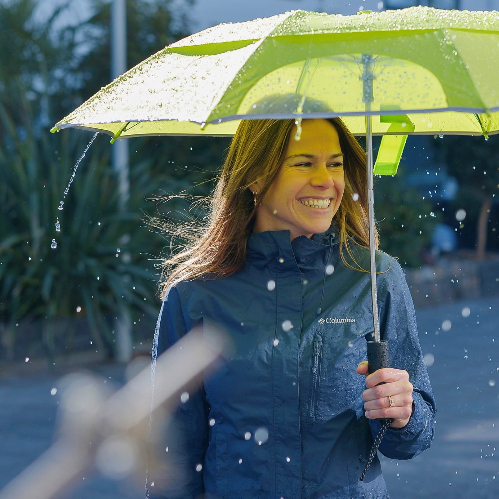 Schuilen onder paraplu