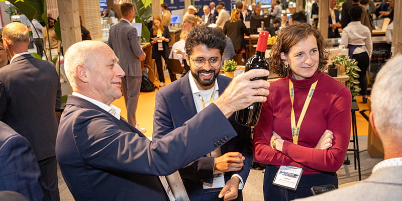 Experts Royal HaskoningDHV met Weiin op Provada