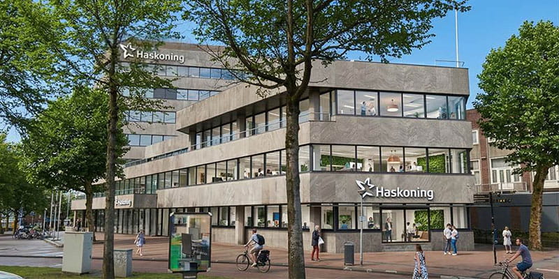 Artist impression na aanpassing gebouw aan Keizer Karelplein