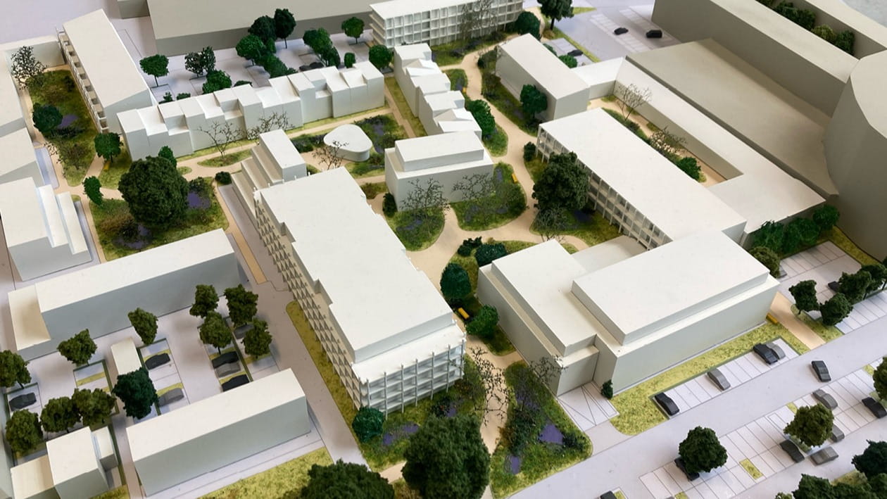Foto van een maquette van een woningbouwproject in Wageningen