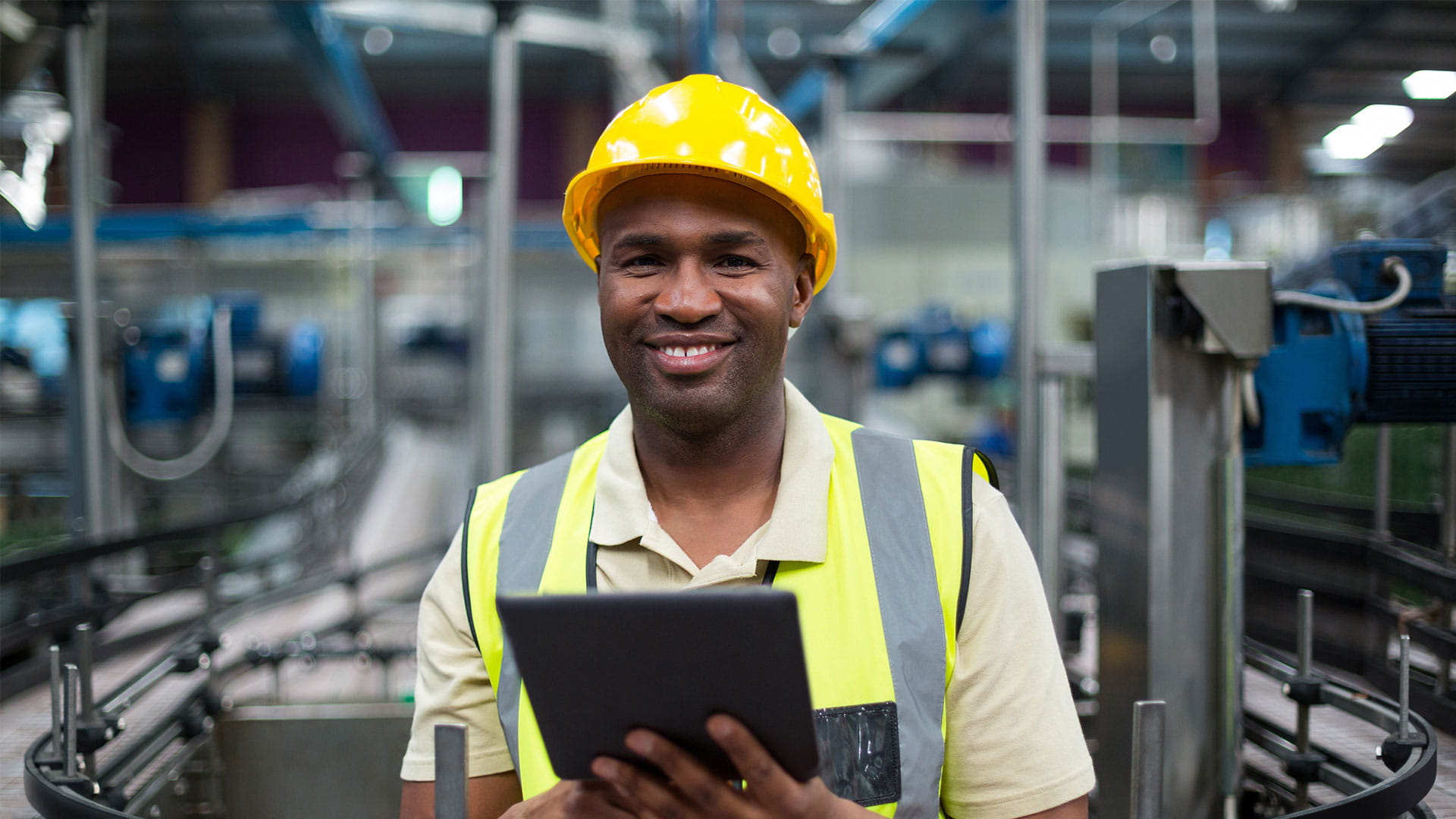 Man in fabrieksinstelling