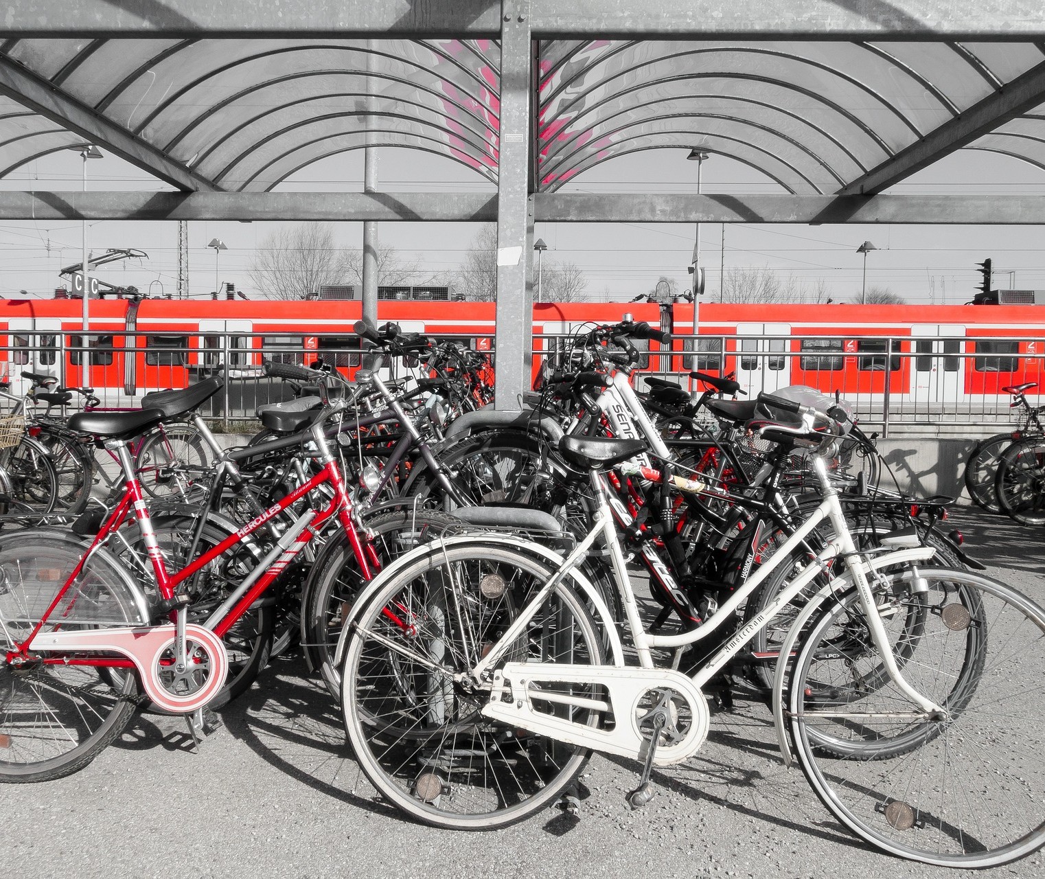 Fietsen bij station